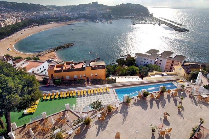 Montjoi By Brava 3*