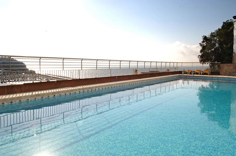 Hotel Montjoi By Brava 3*