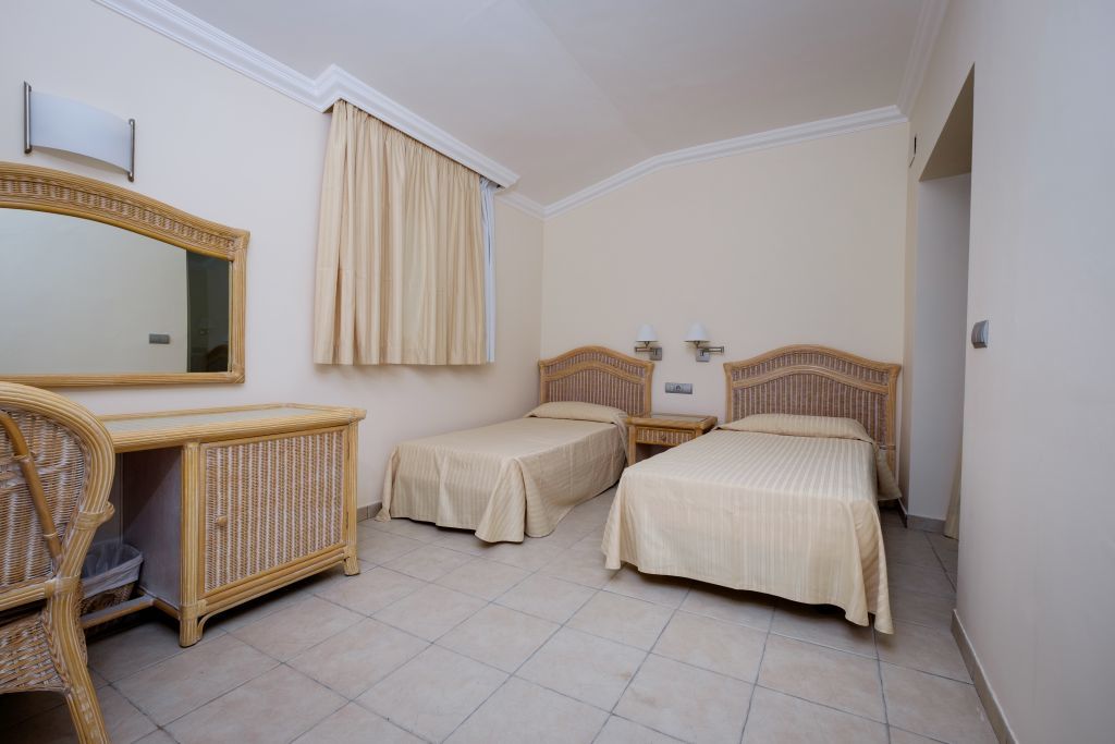 Montjoi By Brava 3*
