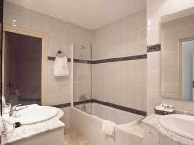 Montjoi By Brava Hotel